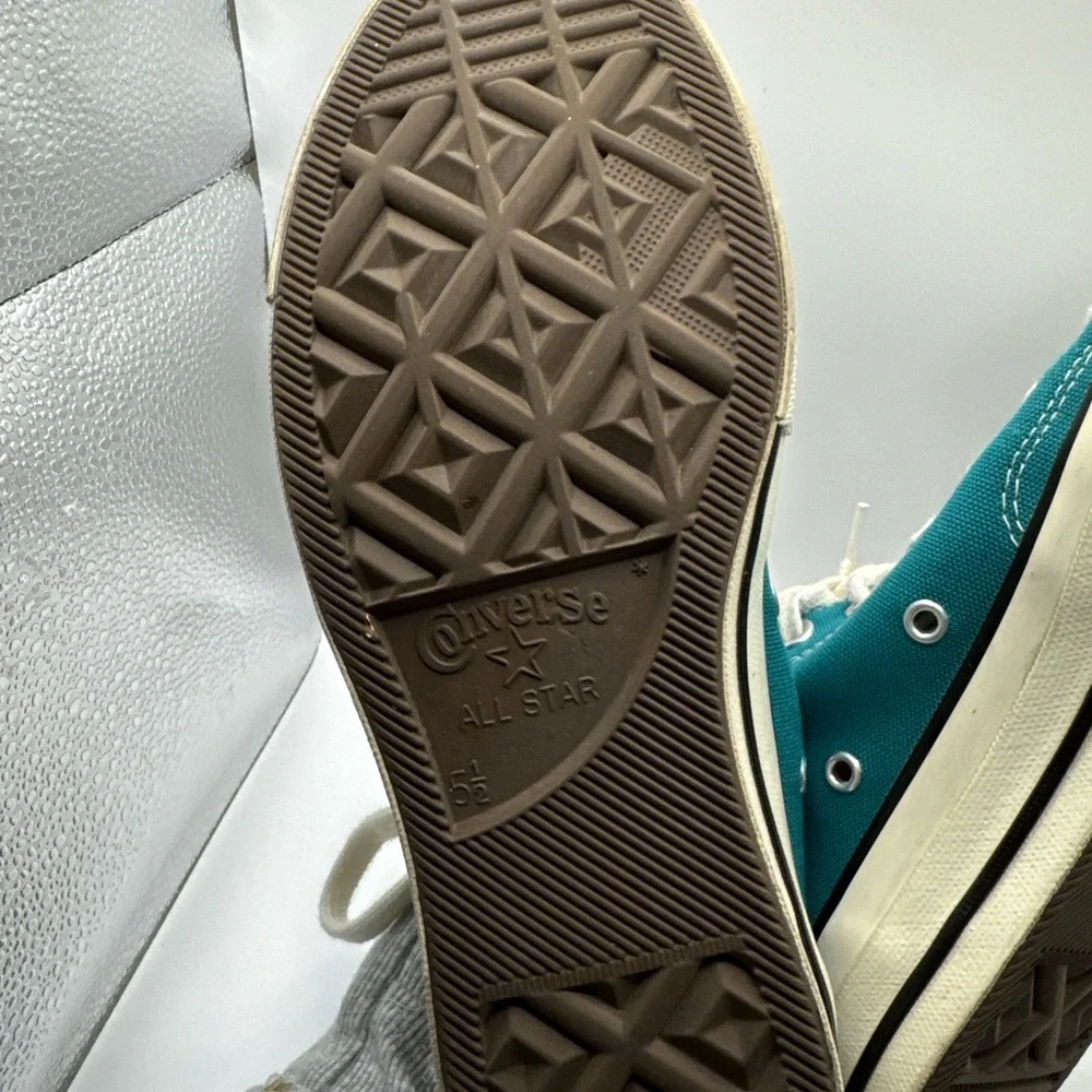 Converse product pair